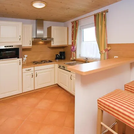 Vakantiehuis Three-bedroom Holiday In *